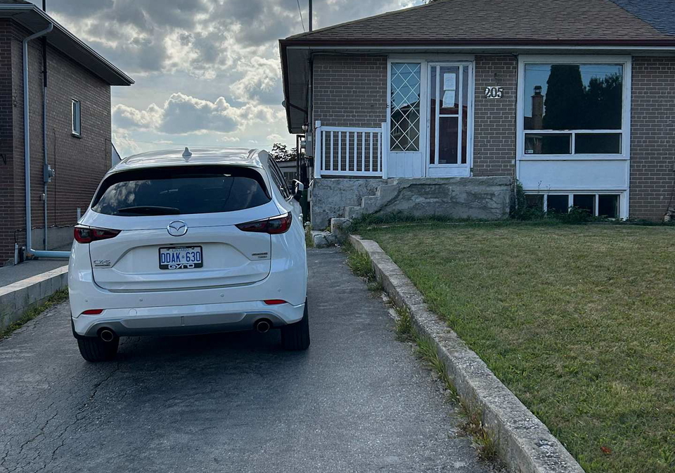 205-st-lucie-drive-toronto-york-ontario-w13741226