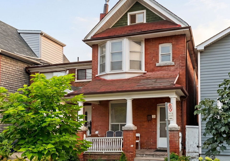 32-garnet-avenue-toronto-toronto-ontario-w13741286