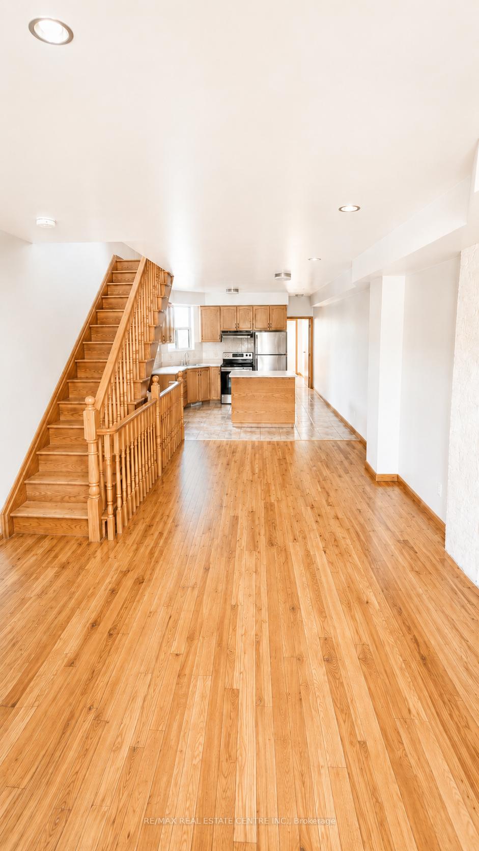 908-ossington-avenue-toronto-toronto-ontario-w13741380