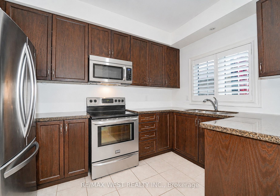 221-isaac-devins-boulevard-toronto-york-ontario-w13741382