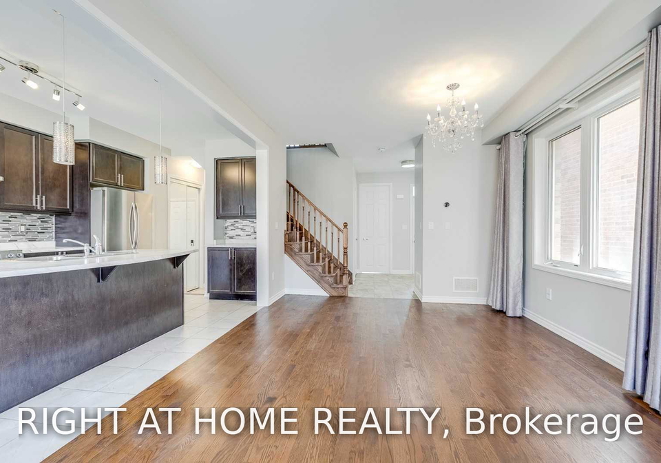 455-clarkson-gate-milton-ontario-w13741514