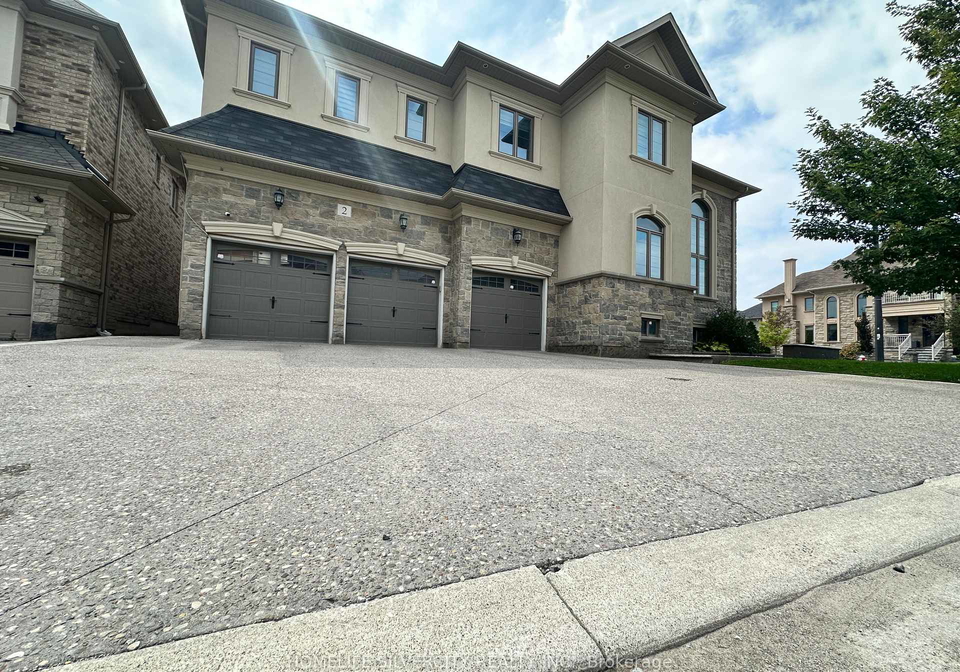 tomahawk-court-brampton-ontario-w13741762