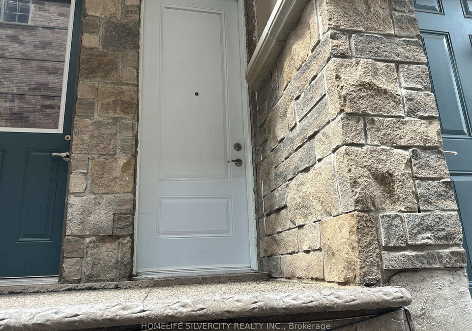 tomahawk-court-brampton-ontario-w13741762