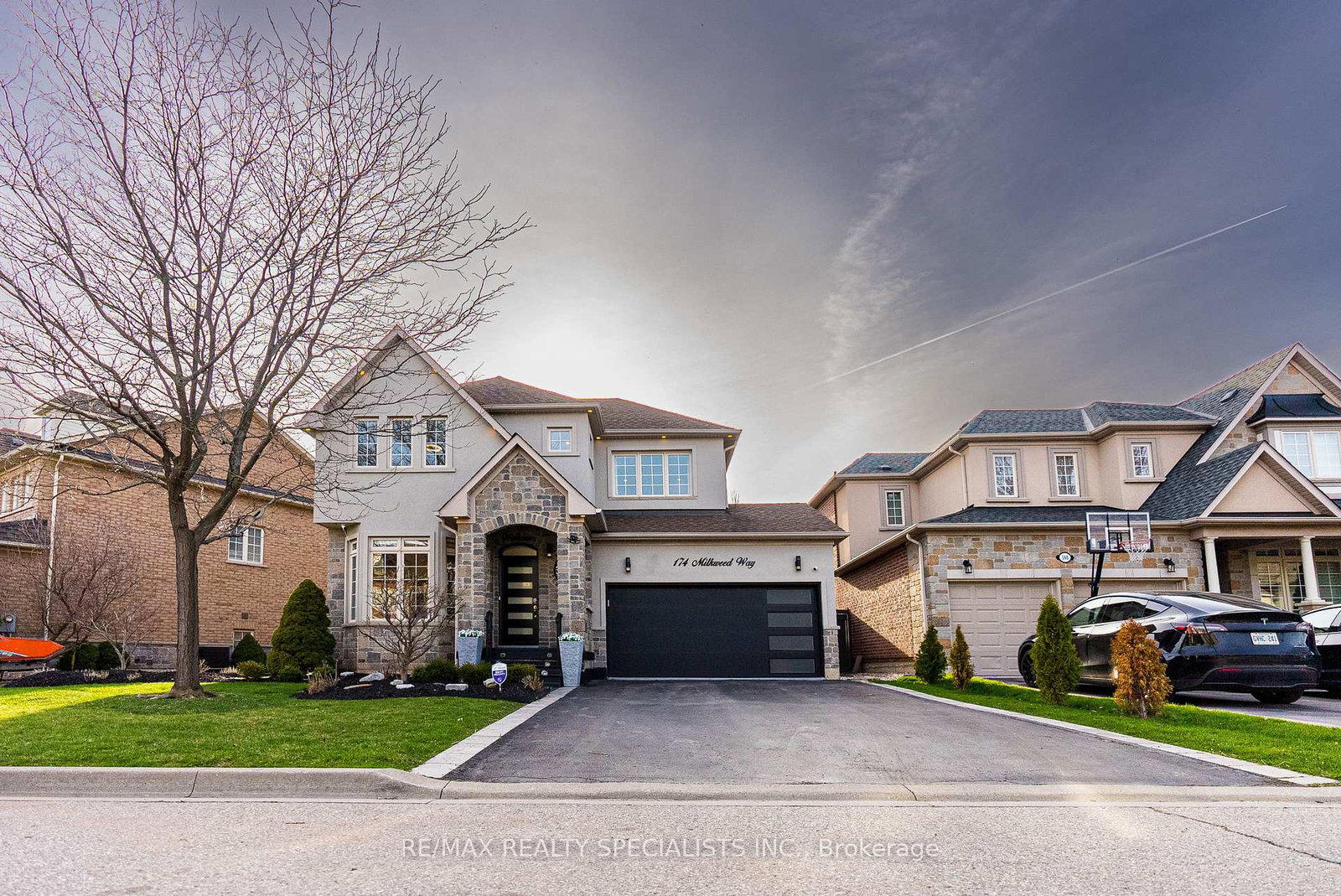 174-milkweed-way-oakville-ontario-w13742002