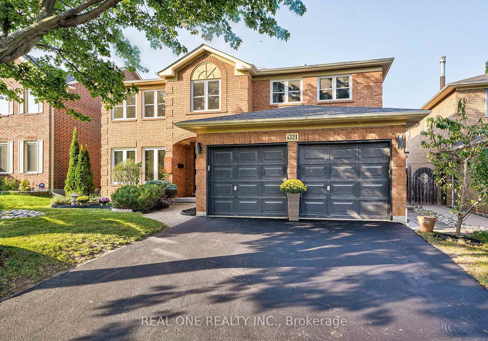 1321-monks-passage-oakville-ontario-w13742366