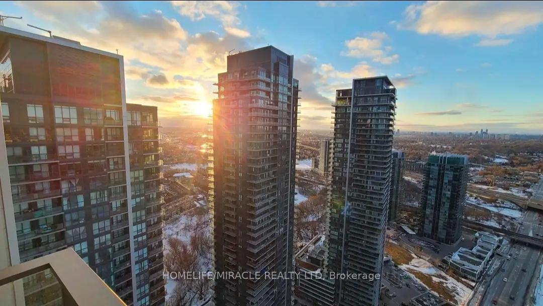 2200-lakeshore-boulevard-w-toronto-etobicoke-ontario-w13742504