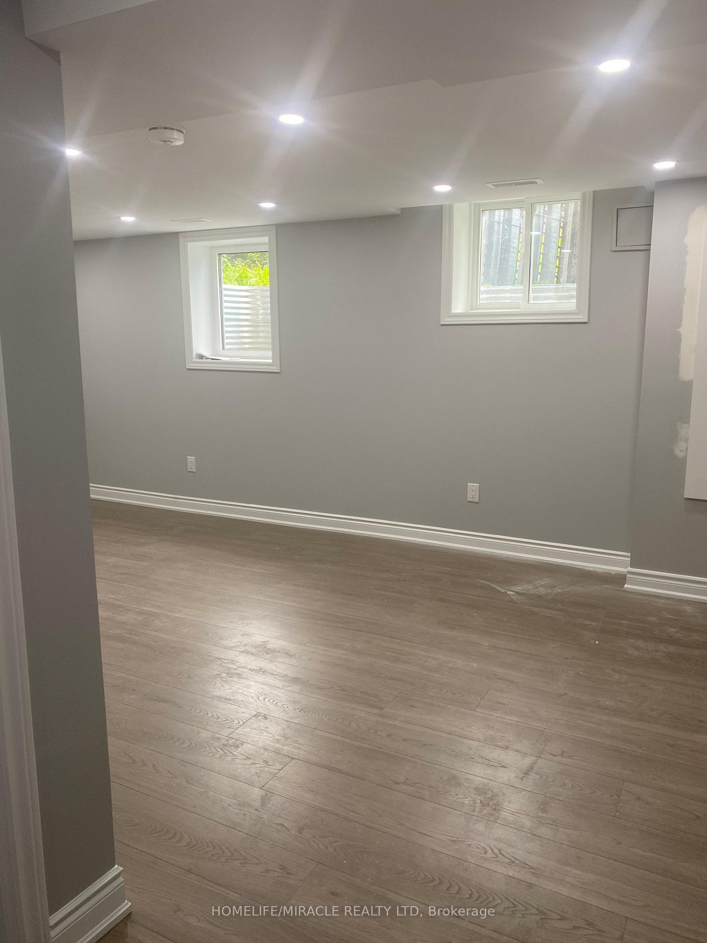 53-parkside-drive-brampton-ontario-w13742606