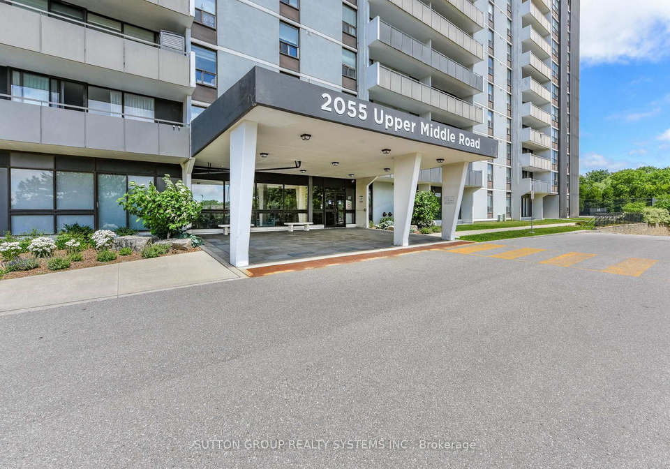 2055-upper-middle-road-burlington-ontario-w13742690