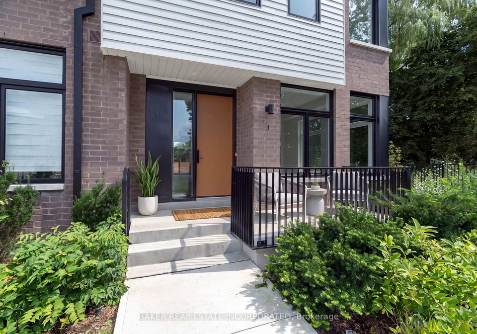 10-lou-parsons-way-mississauga-ontario-w13743006