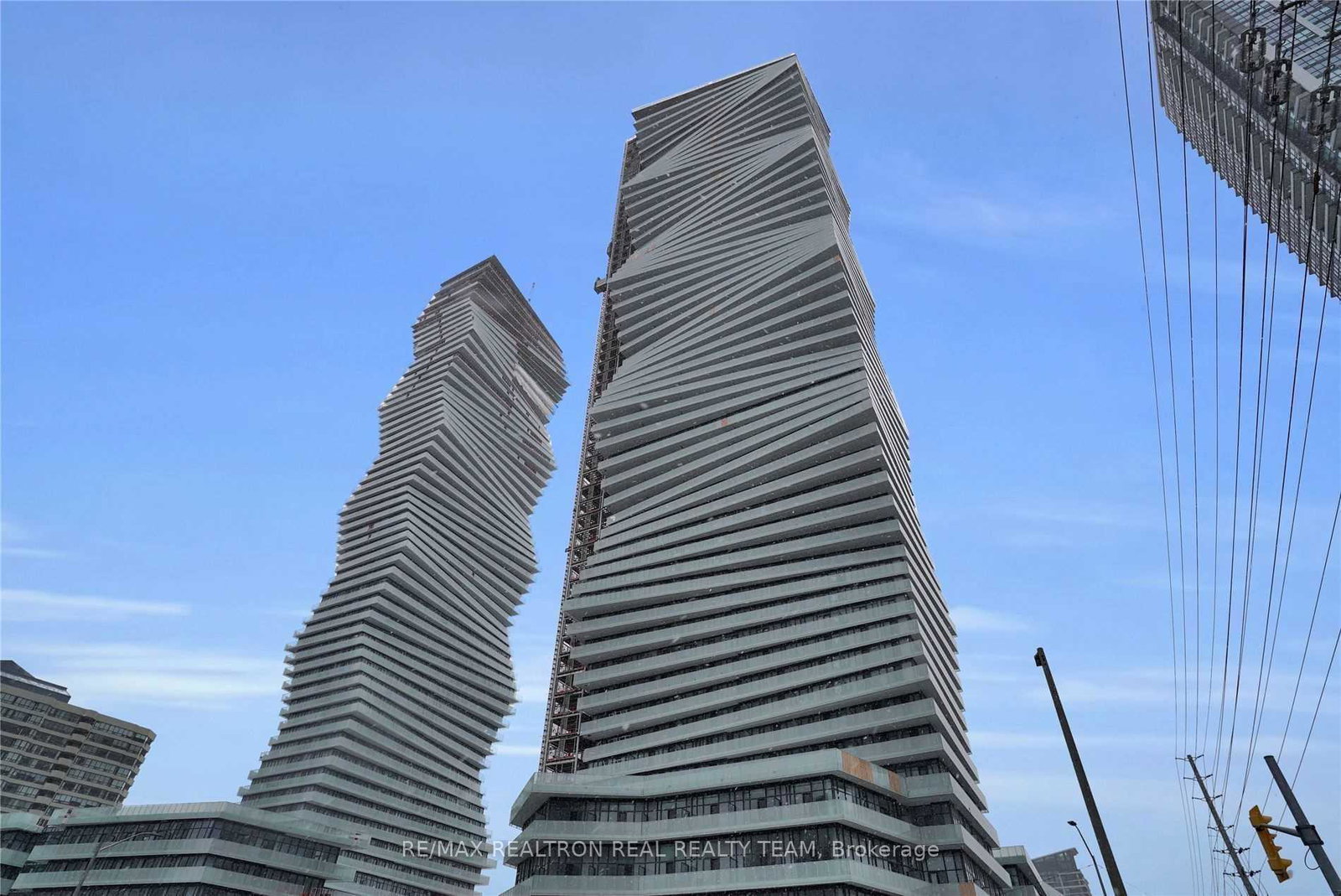 3900-confederation-parkway-mississauga-ontario-w13743010
