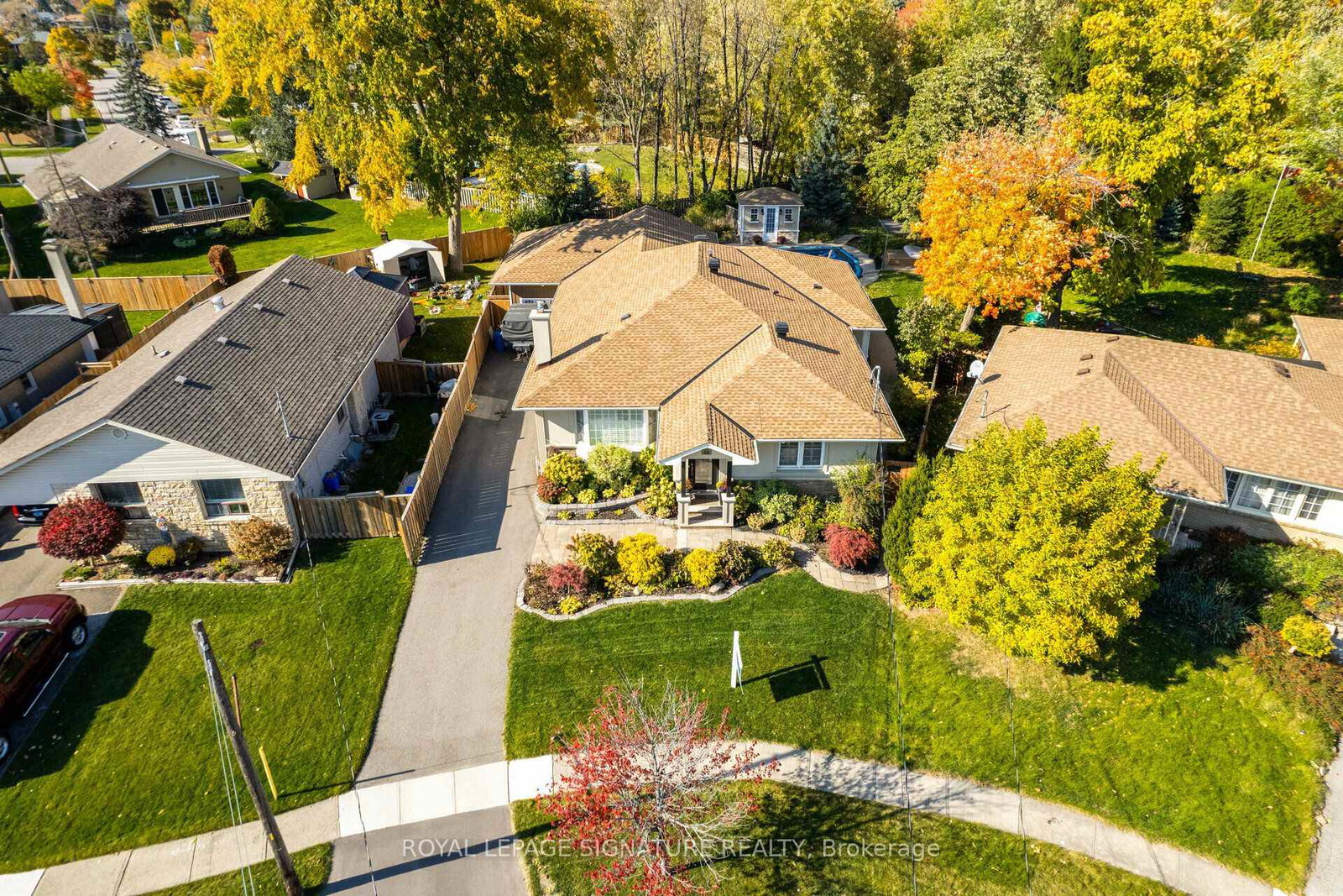 16-bairstow-crescent-halton-hills-ontario-w13743050