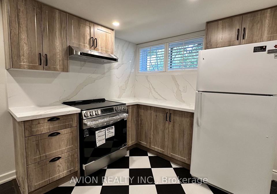 570-exbury-crescent-mississauga-ontario-w13743166