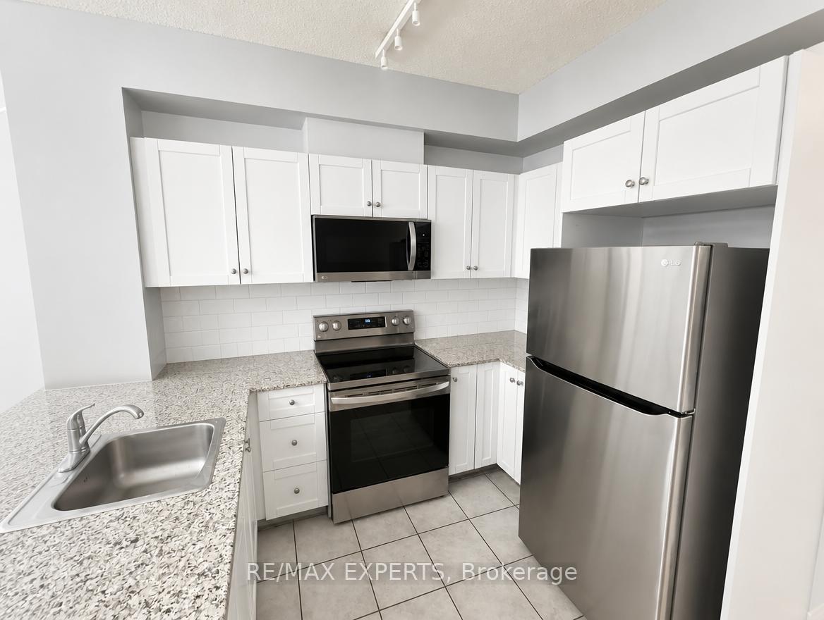 1359-rathburn-road-mississauga-ontario-w13743308