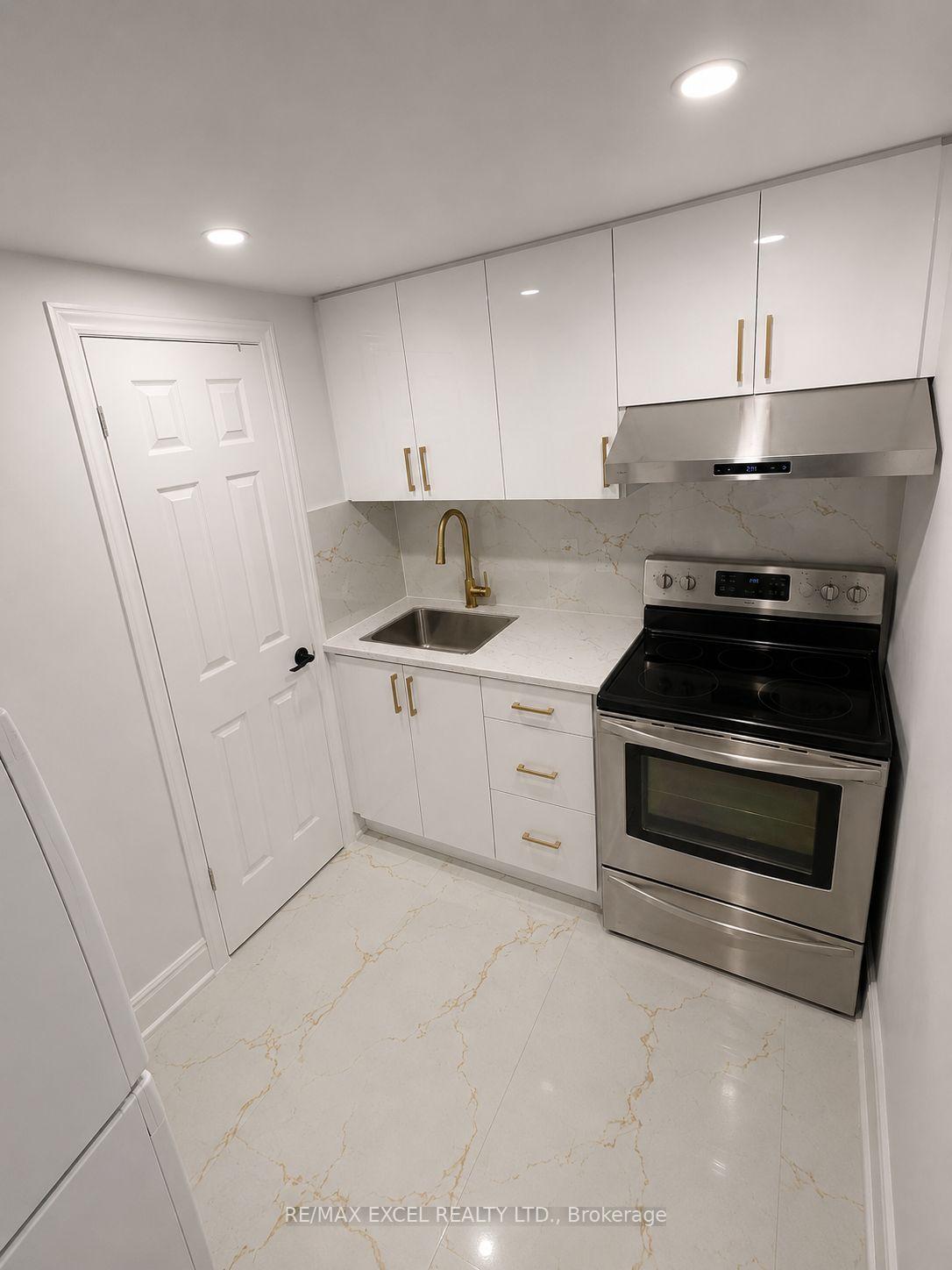 3882-midhurst-lane-mississauga-ontario-w13743344