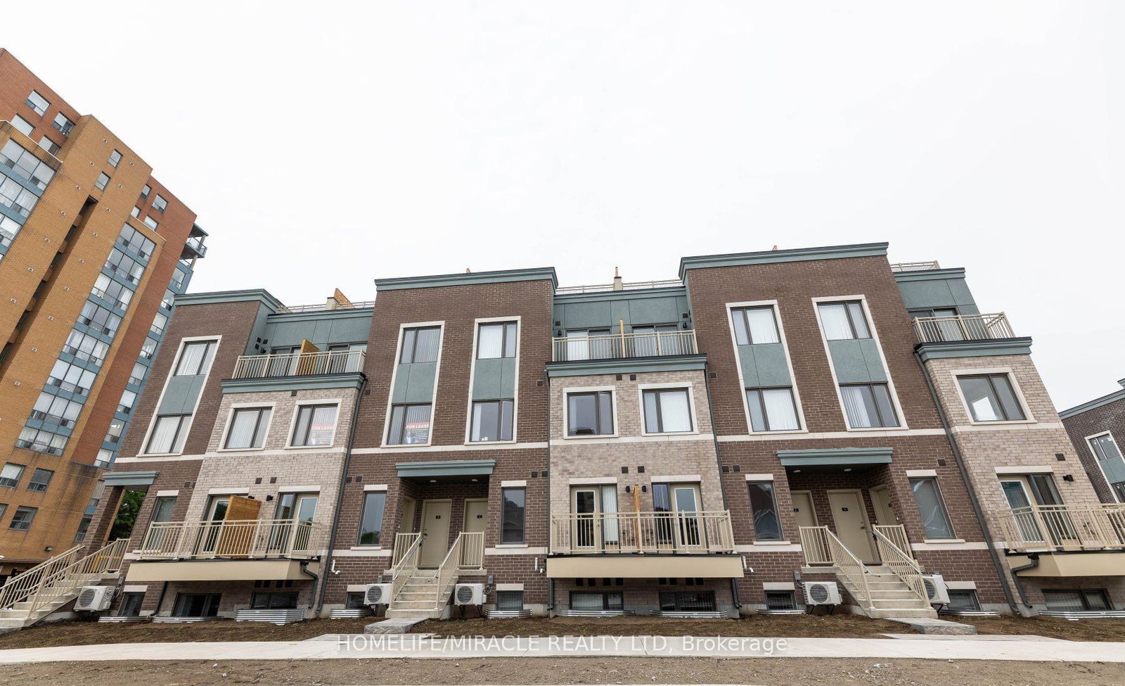 20-lloyd-jane-lane-toronto-etobicoke-ontario-w13743544