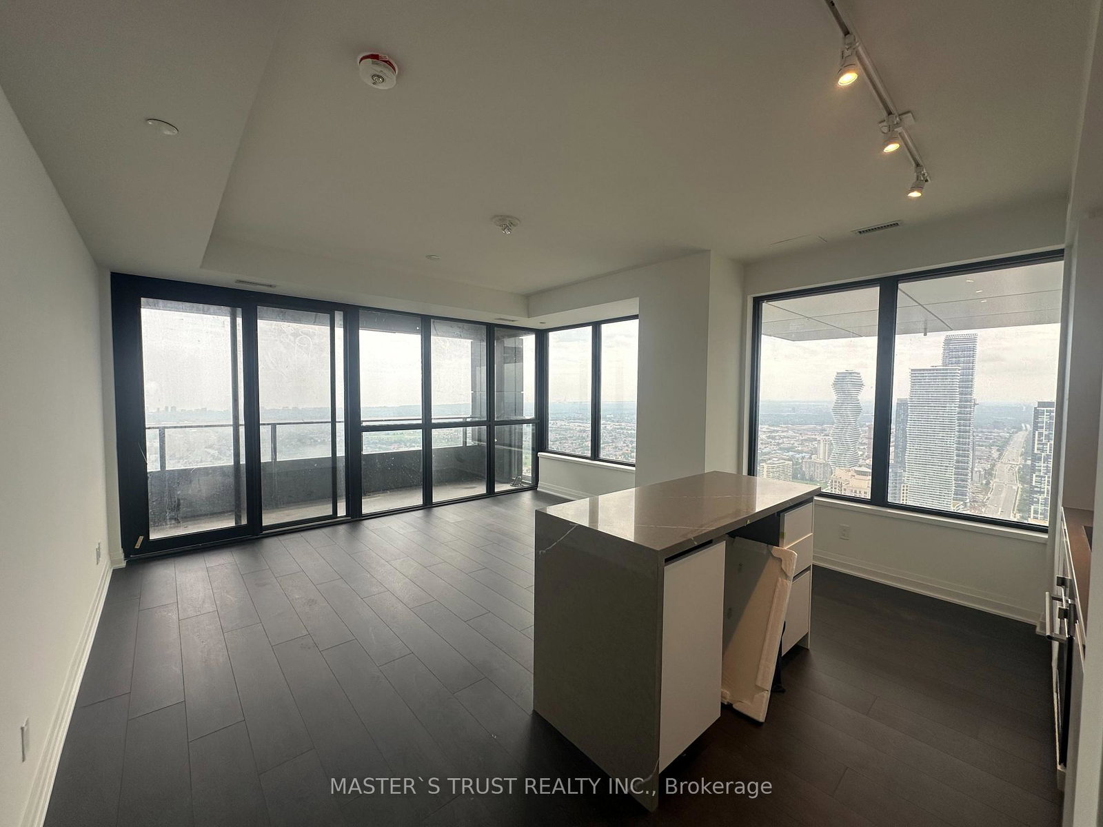 4015-the-exchange-s-mississauga-ontario-w13743584