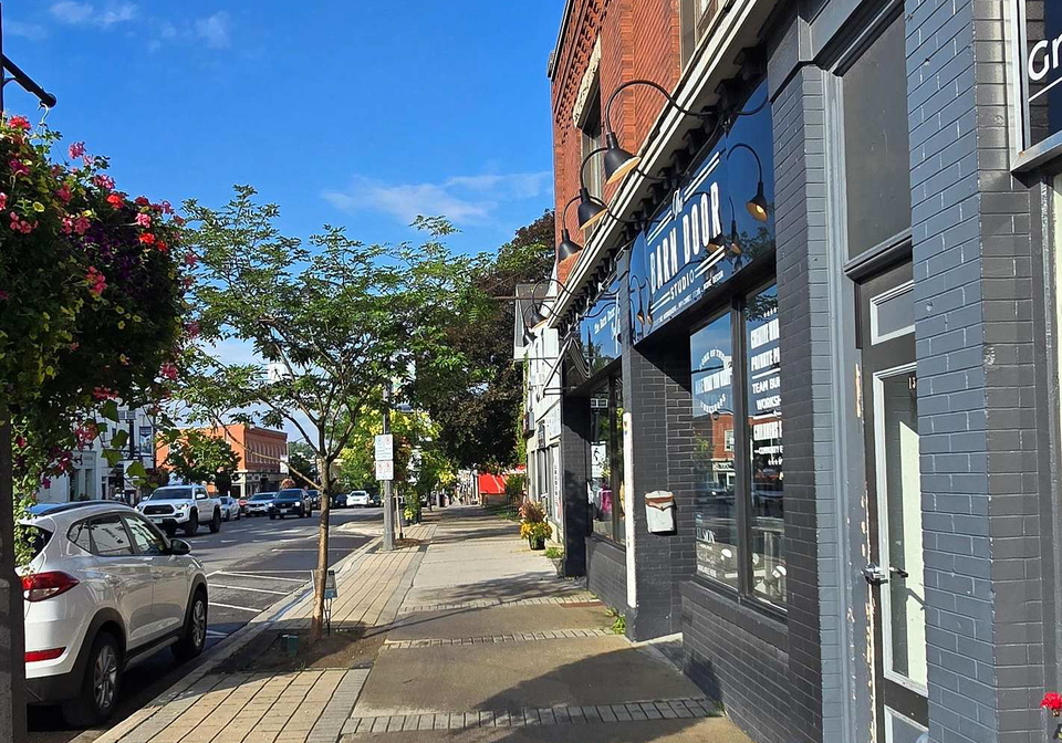 154-main-street-e-milton-ontario-w13743674