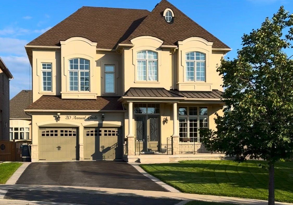 20-annual-circle-w-brampton-ontario-w13743746