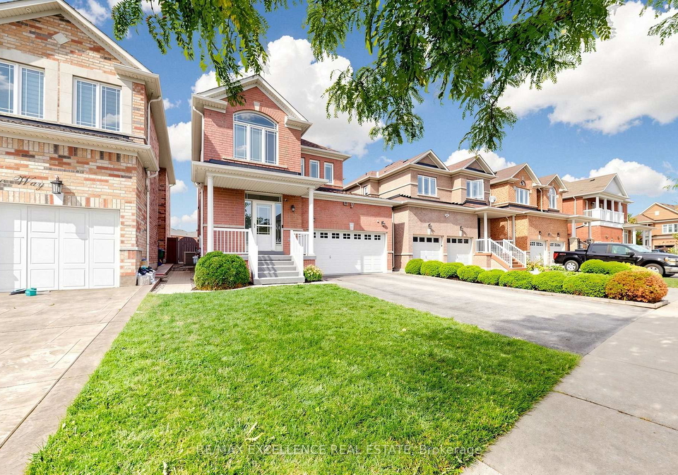 8-lynngrove-way-brampton-ontario-w13743794