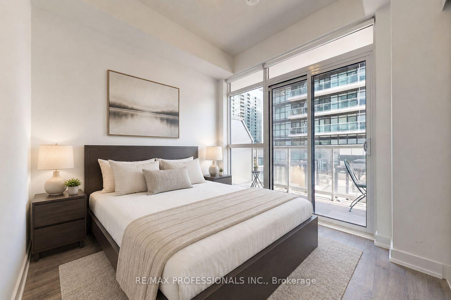 251-manitoba-street-toronto-etobicoke-ontario-w13743922