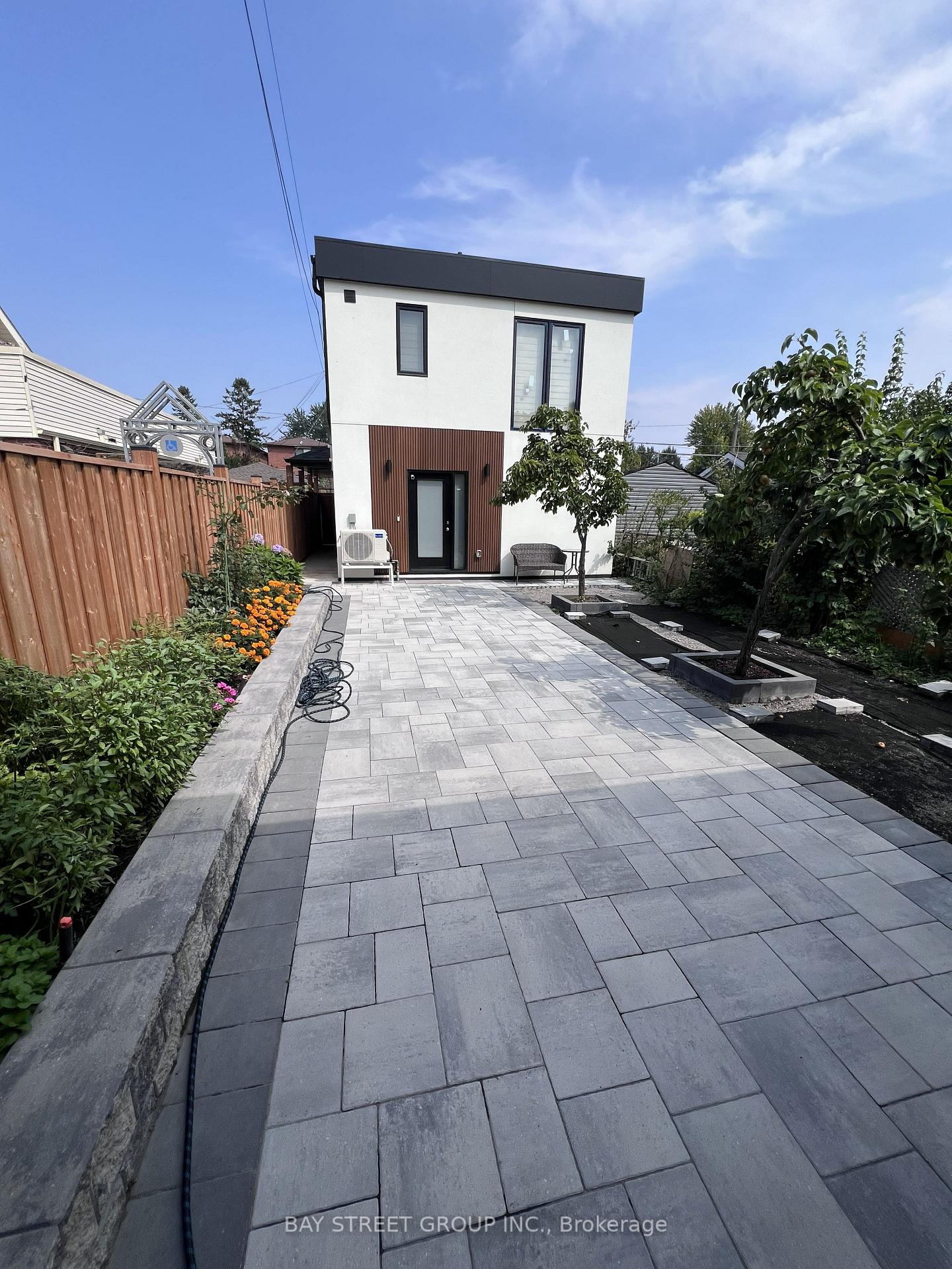 51-batavia-avenue-toronto-toronto-ontario-w13744324