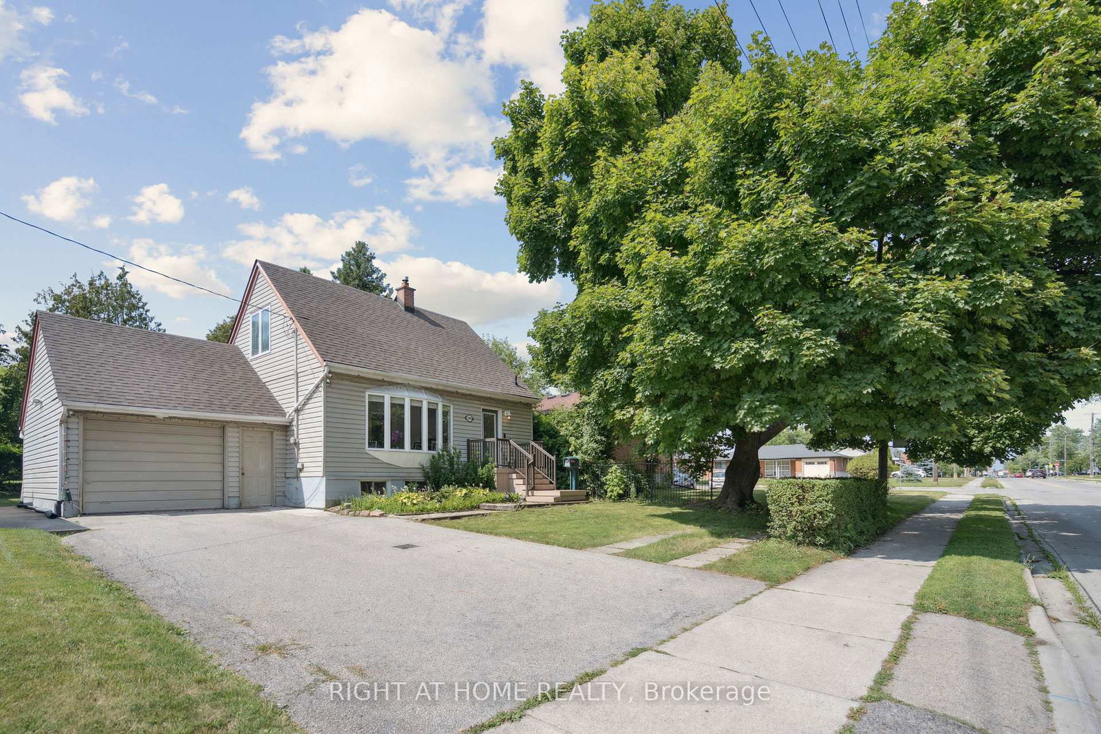 2343-mountainside-drive-burlington-ontario-w13744858