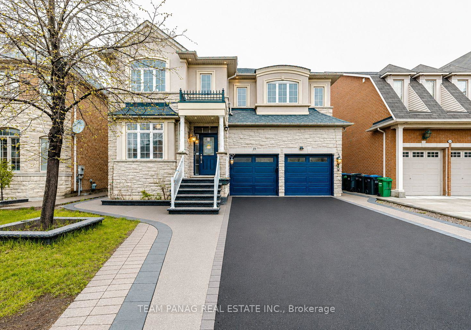 19-valleycreek-drive-brampton-ontario-w13744874