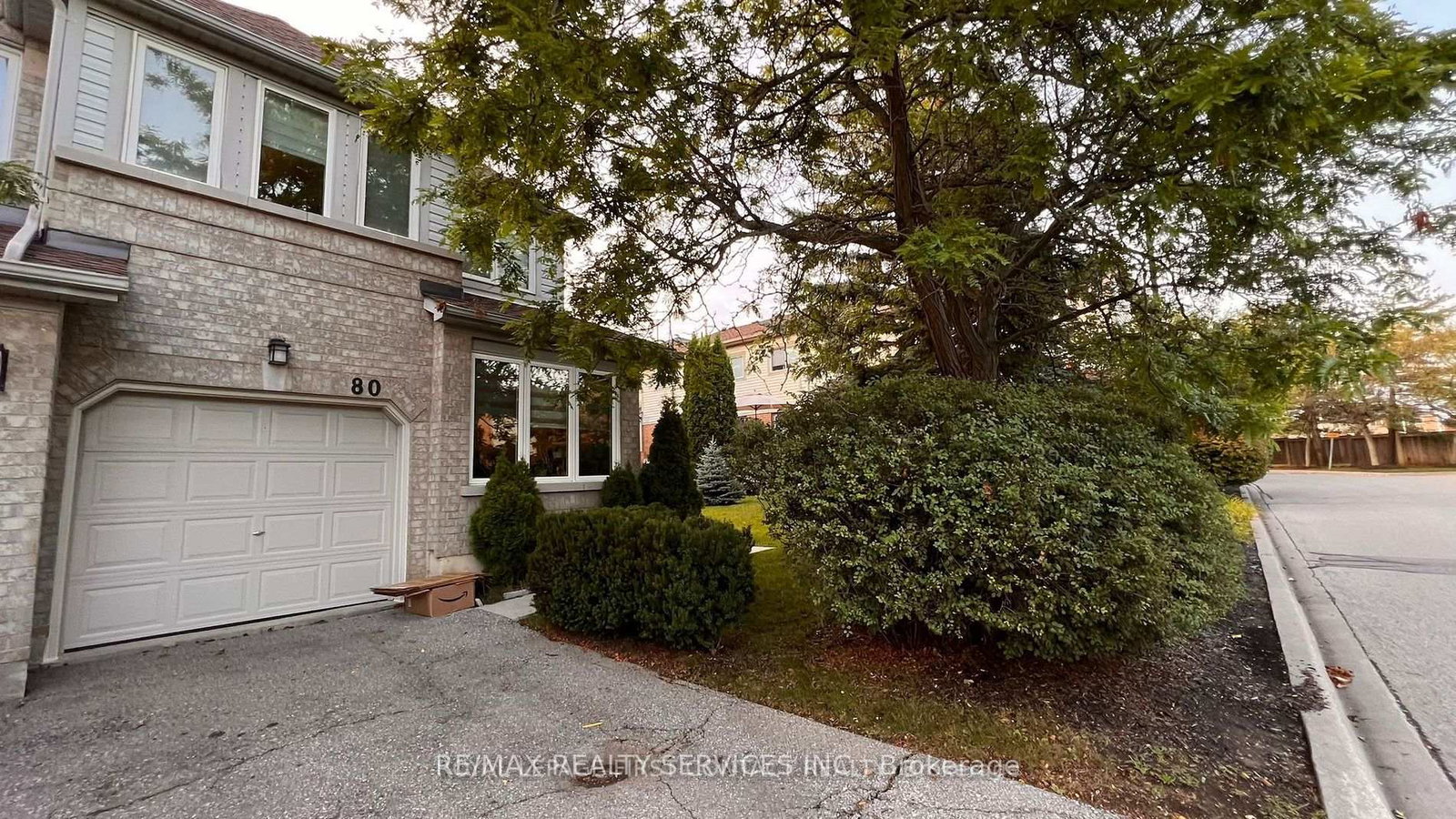 2555-thomas-street-mississauga-ontario-w13744916