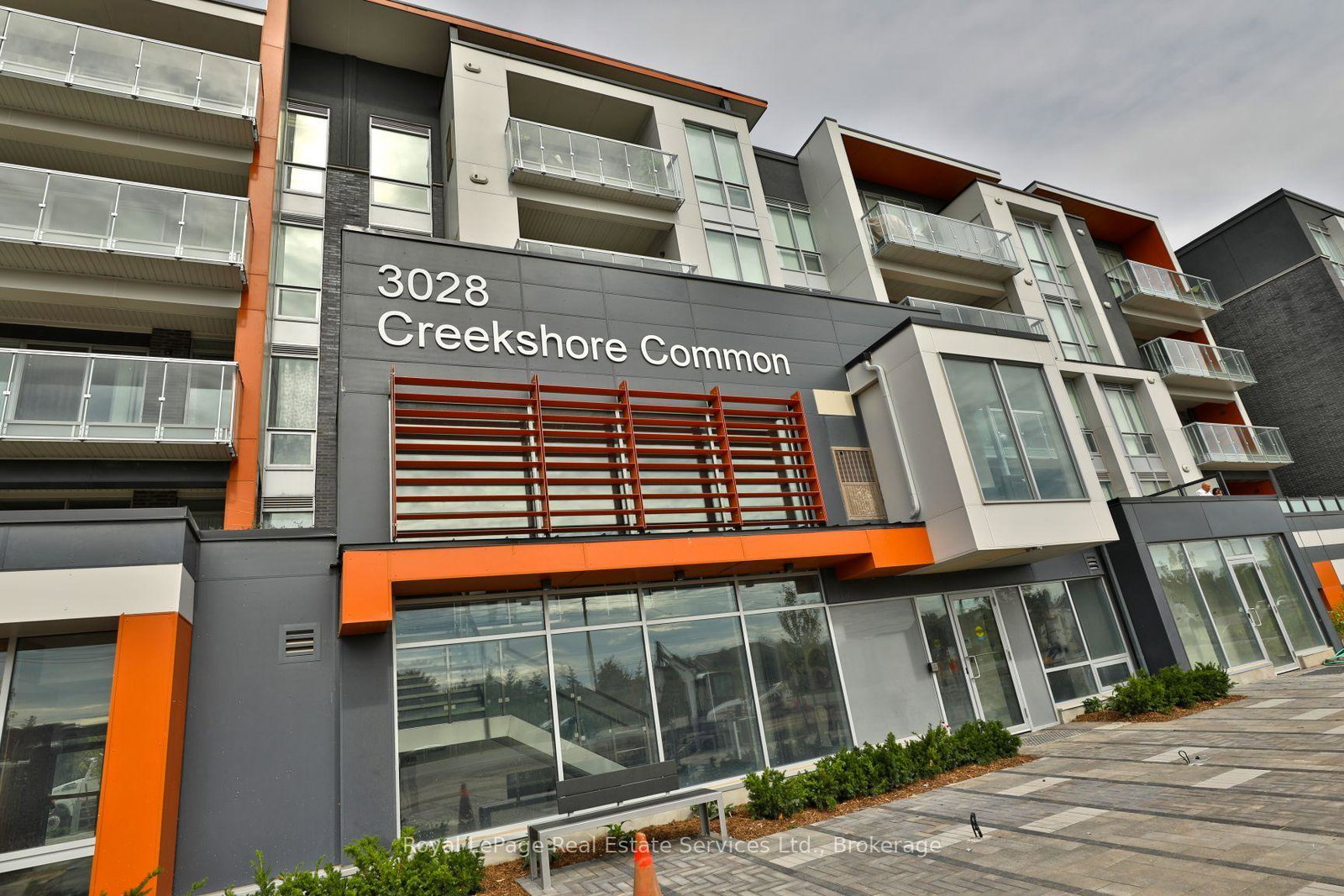 3028-creekshore-common-oakville-ontario-w13745002