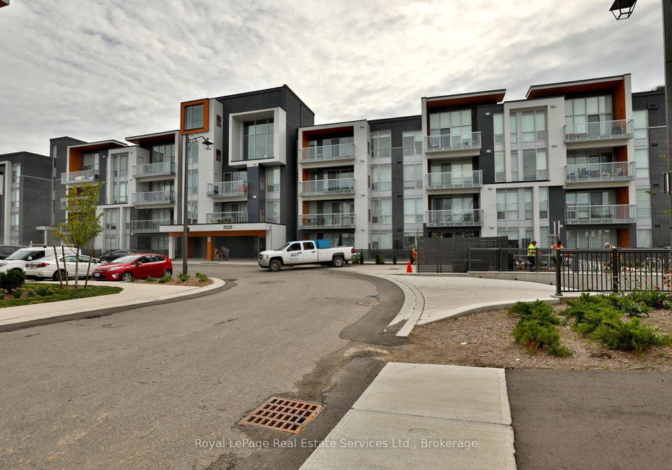 3028-creekshore-common-oakville-ontario-w13745002