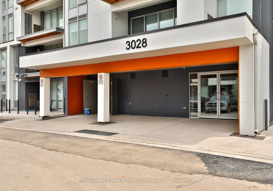 3028-creekshore-common-oakville-ontario-w13745002