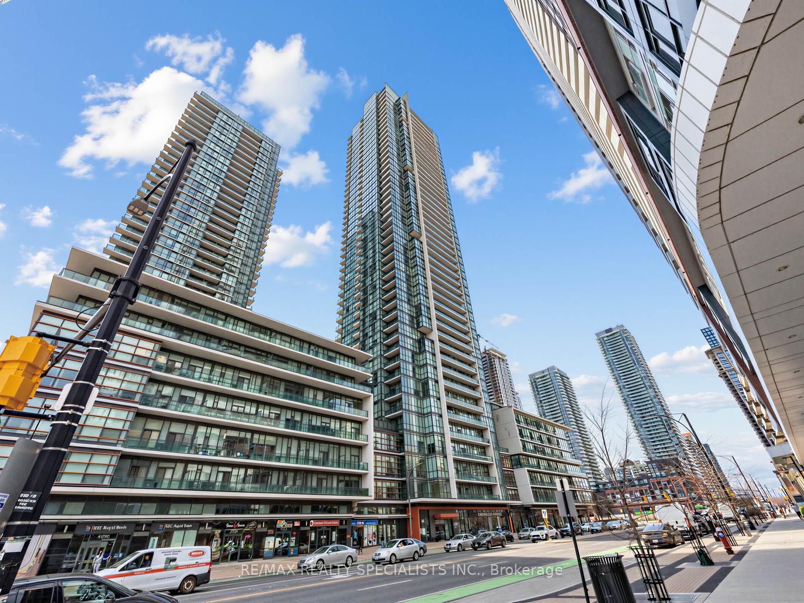 4070-confederation-parkway-mississauga-ontario-w13745068