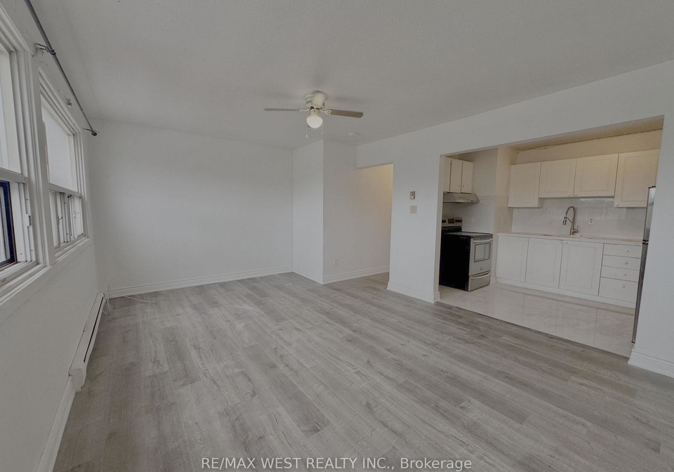 1687-st-clair-avenue-w-toronto-toronto-ontario-w13745174