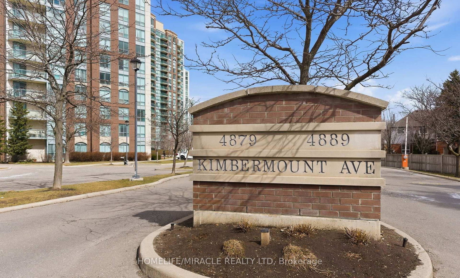 4889-kimbermount-avenue-mississauga-ontario-w13745318