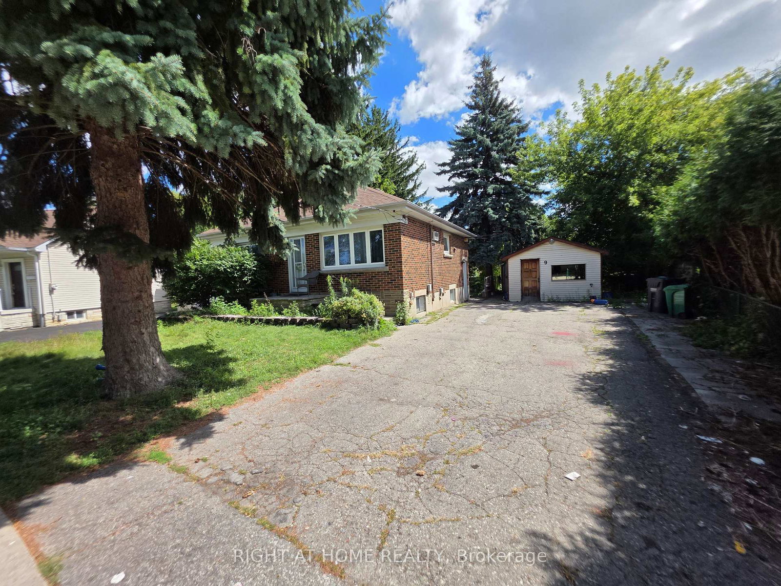 9-rogers-road-brampton-ontario-w13745496