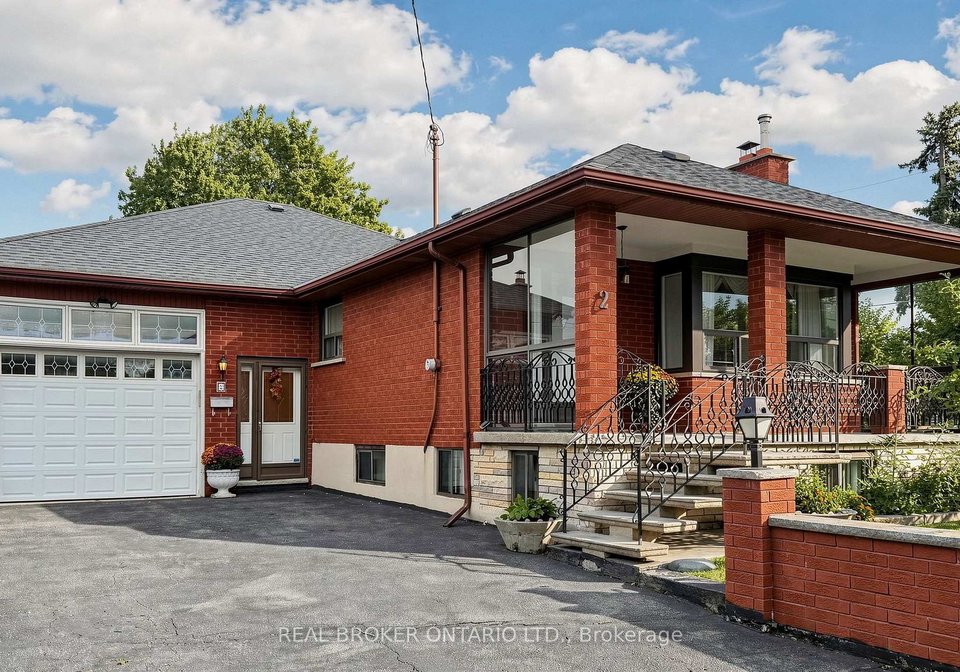 2-dorking-crescent-toronto-york-ontario-w13745578