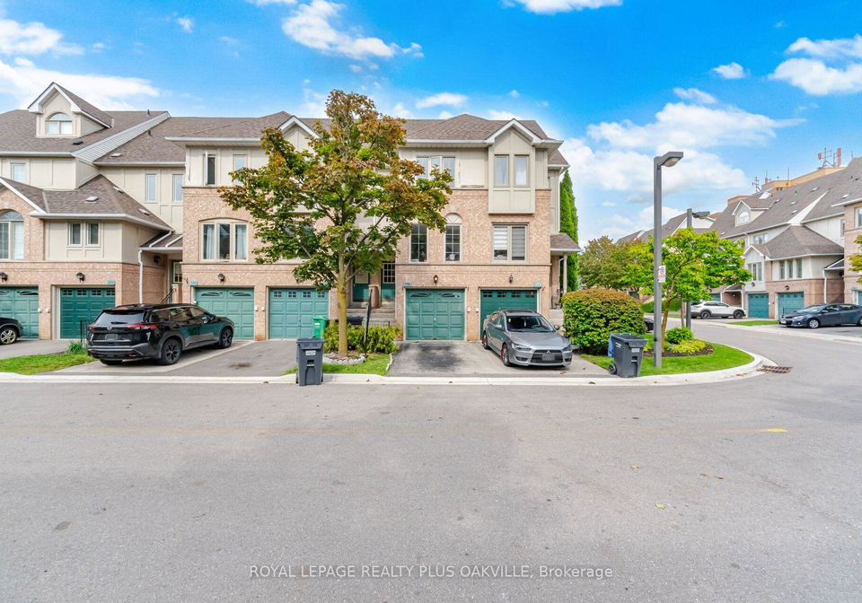 1050-bristol-road-w-mississauga-ontario-w13745638