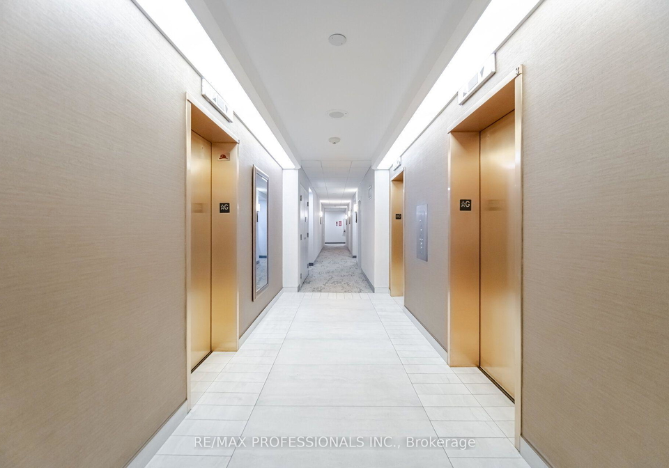 1-aberfoyle-crescent-toronto-etobicoke-ontario-w13745894