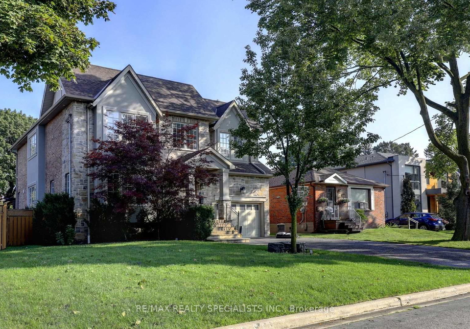 7-fairlin-drive-toronto-etobicoke-ontario-w13745918