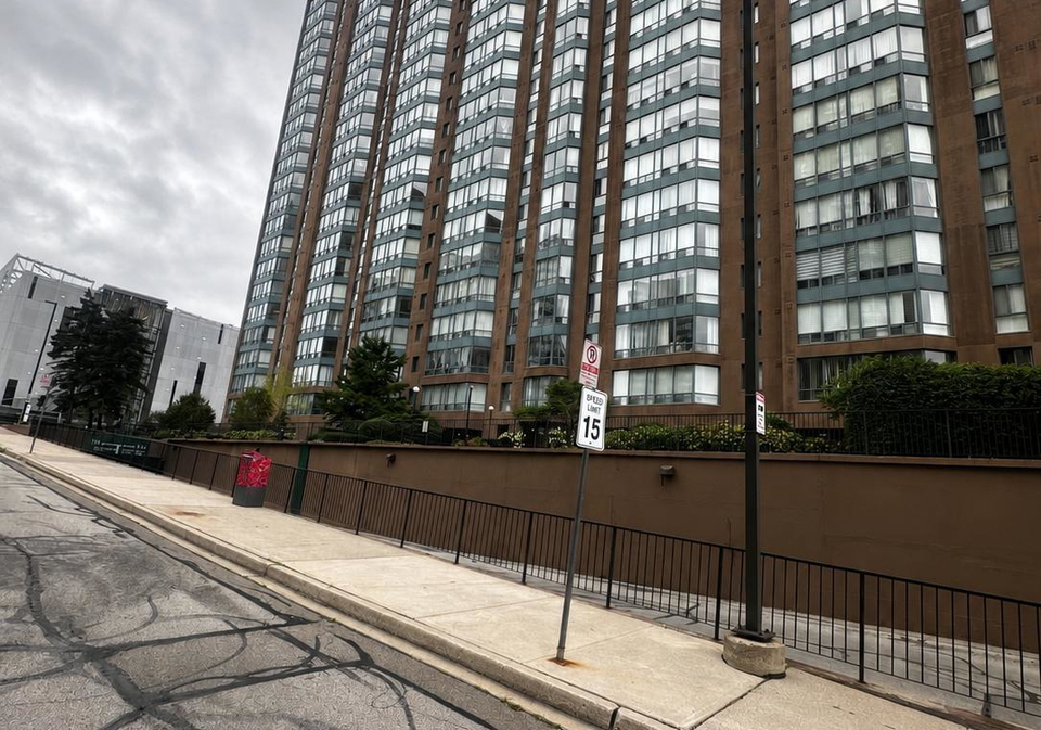 115-hillcrest-avenue-mississauga-ontario-w13746016