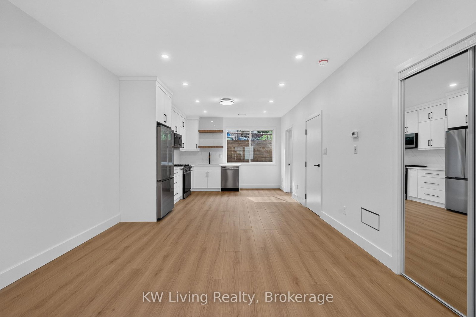 484-westmount-avenue-toronto-toronto-ontario-w13746482