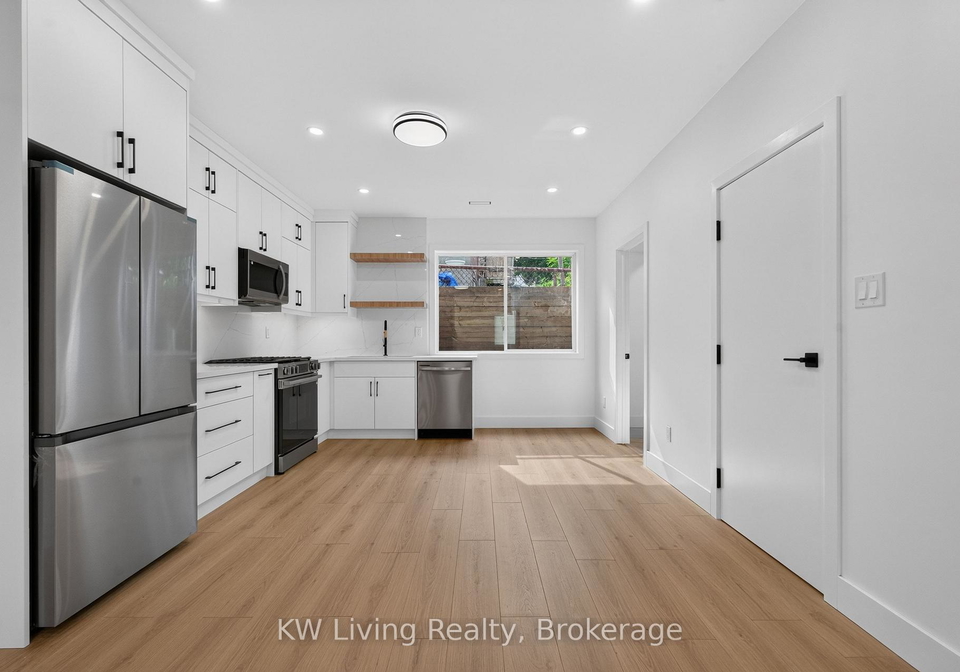 484-westmount-avenue-toronto-toronto-ontario-w13746482