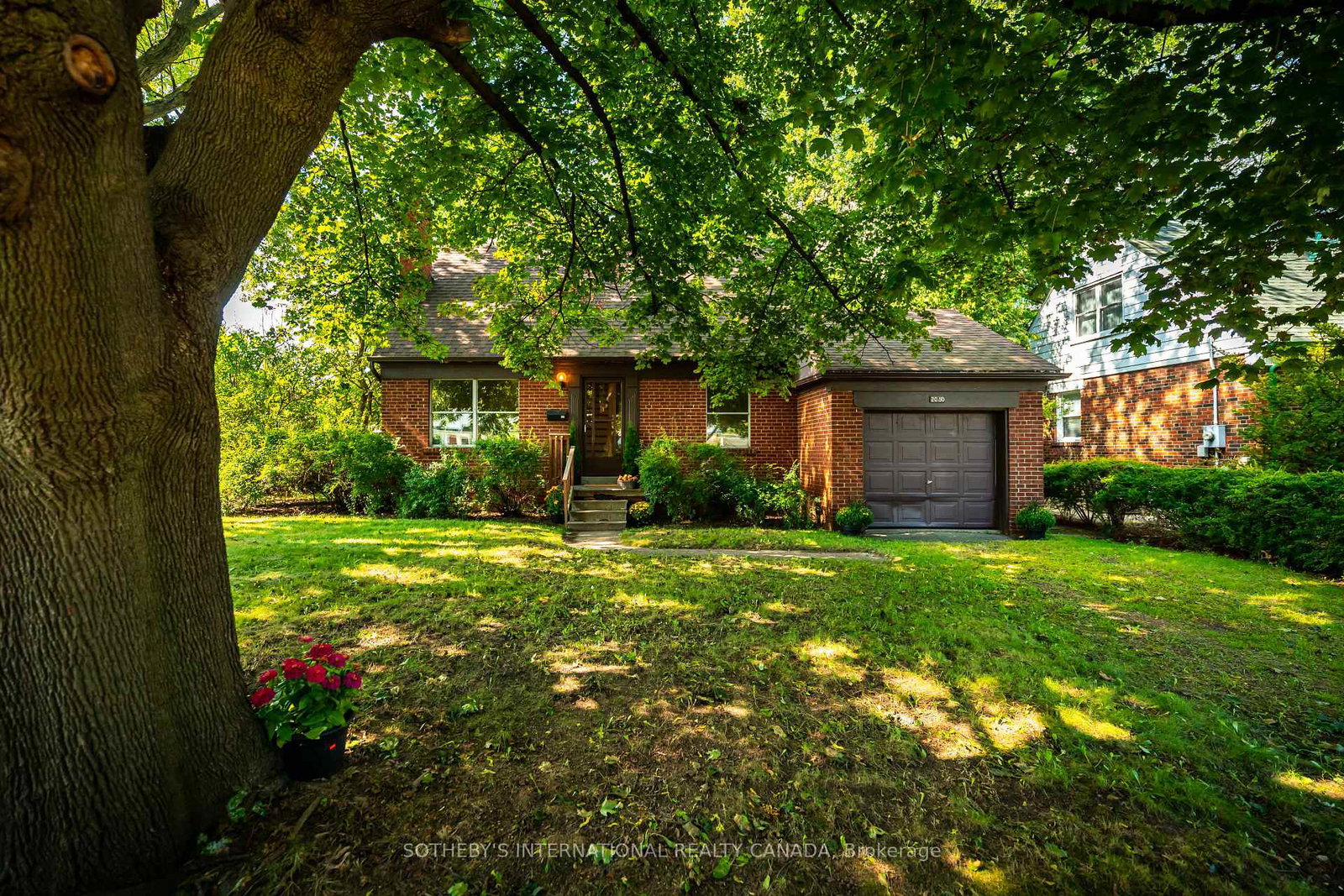 2050-russett-road-mississauga-ontario-w13746936