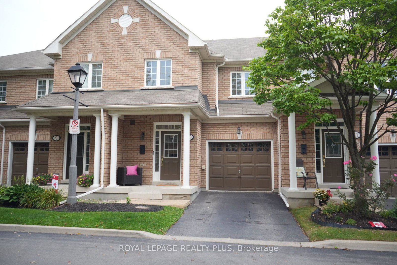 24woodward-avenue-burlington-ontario-w13746954