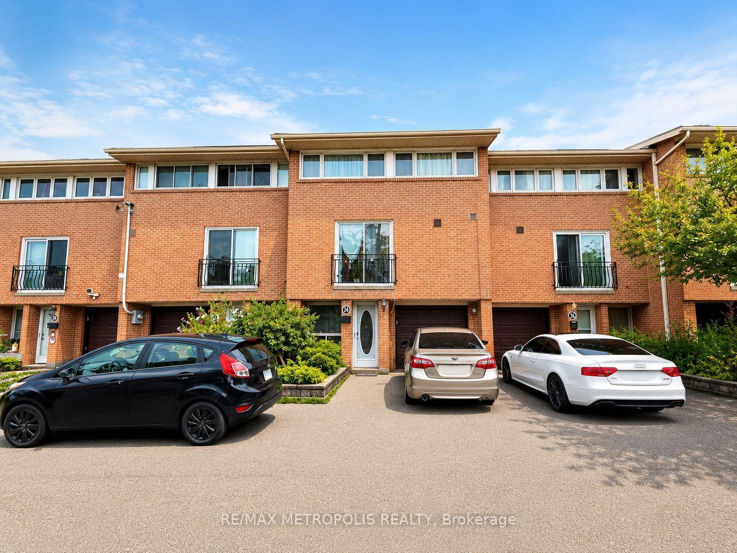 24-enclave-mews-toronto-york-ontario-w13747064
