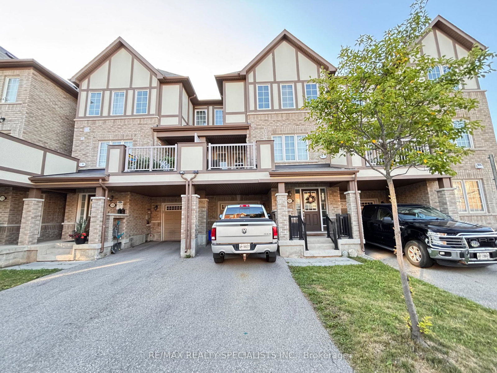 127-frost-court-milton-ontario-w13747120