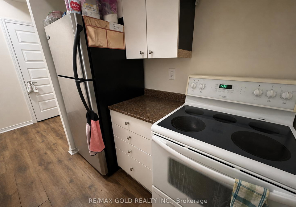 215-queen-street-e-brampton-ontario-w13747284