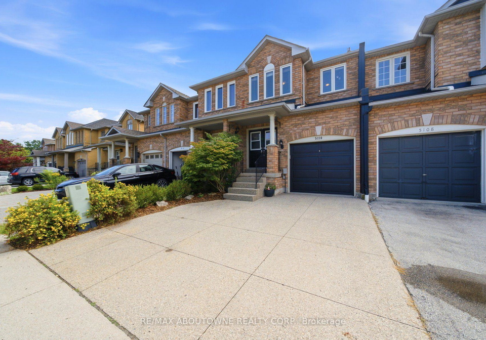 5110-falconcrest-drive-burlington-ontario-w13747392