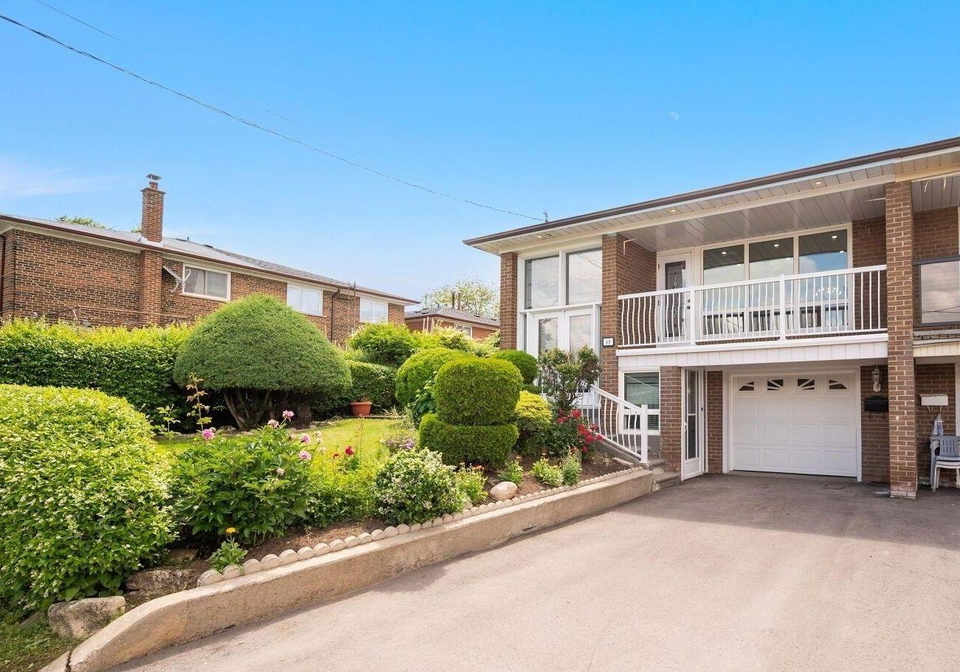 48-sorlyn-avenue-toronto-north-york-ontario-w13747568