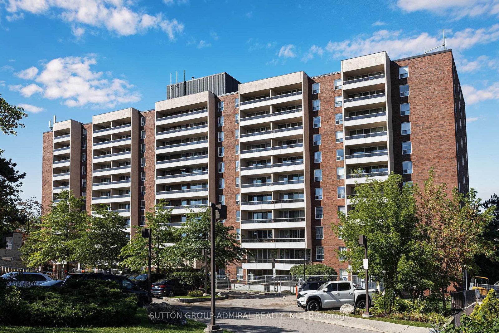 31-four-winds-drive-toronto-york-ontario-w13748002